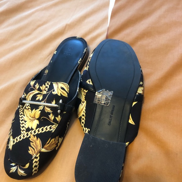 Call it spring size 8.5 black mules flats - Picture 2 of 3